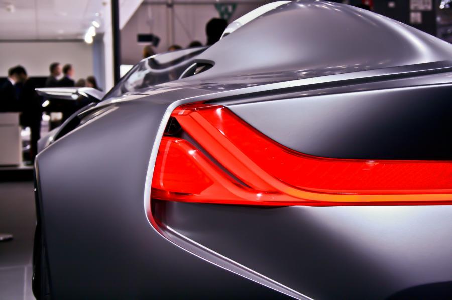  BMW Vision Connected Drive Concept 2011 года  (фото 2 из 66)